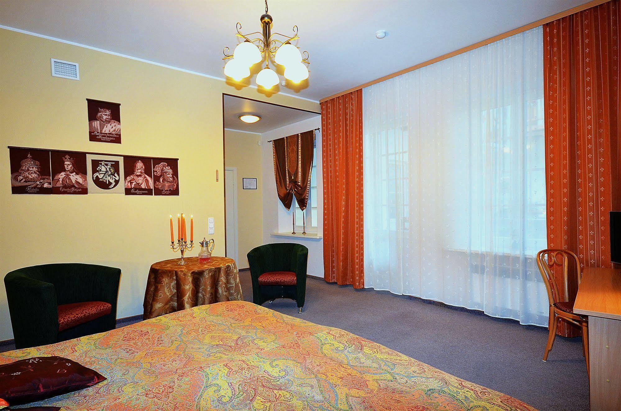 Angel Town Hall Apartments Vilnius Ngoại thất bức ảnh